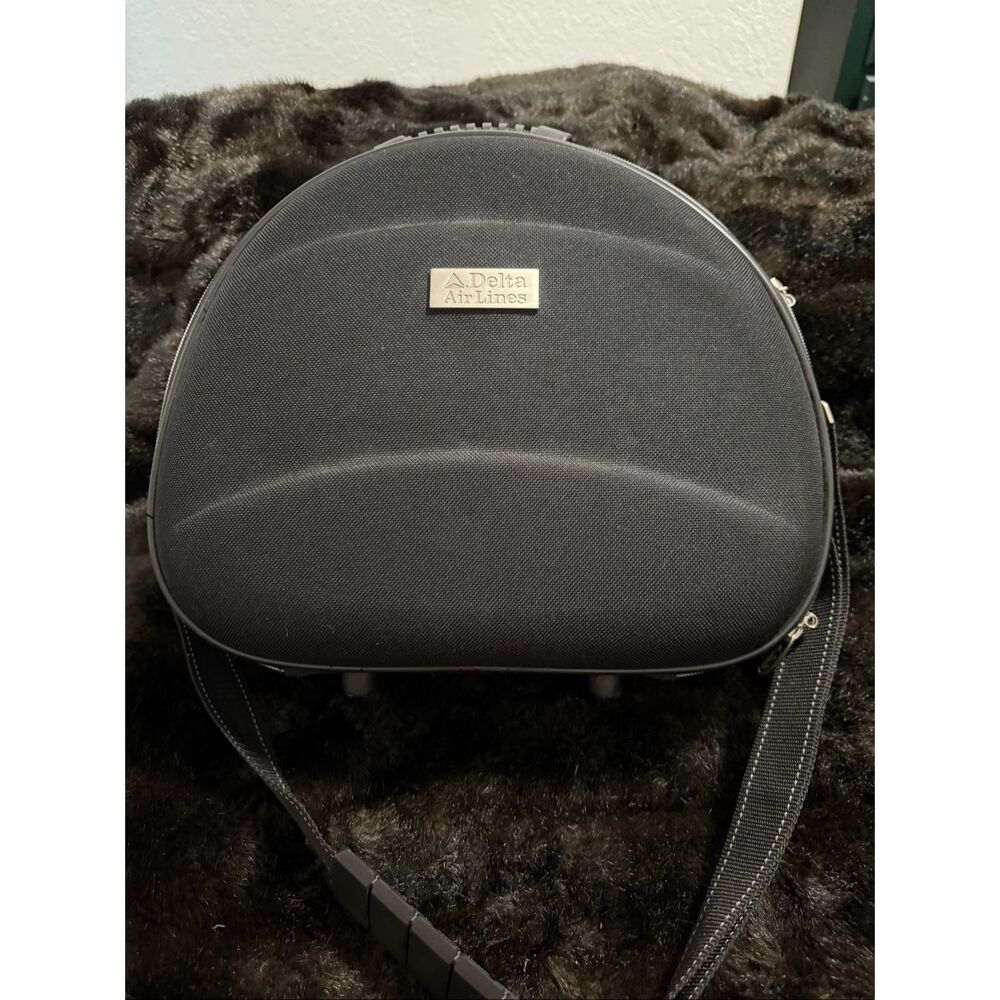 Delta Airlines Navy Blue hard carry on case travel luggage bag 15x12‎